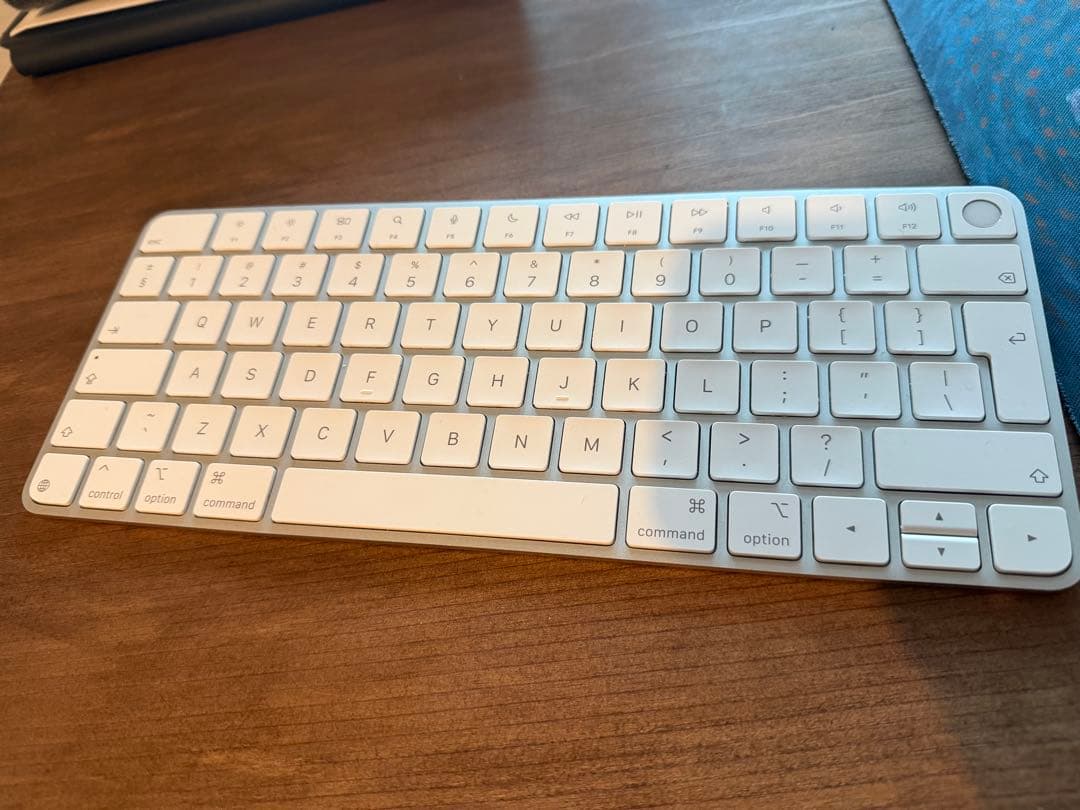 Apple Magic keyboard 2025 Bluetooth US配列