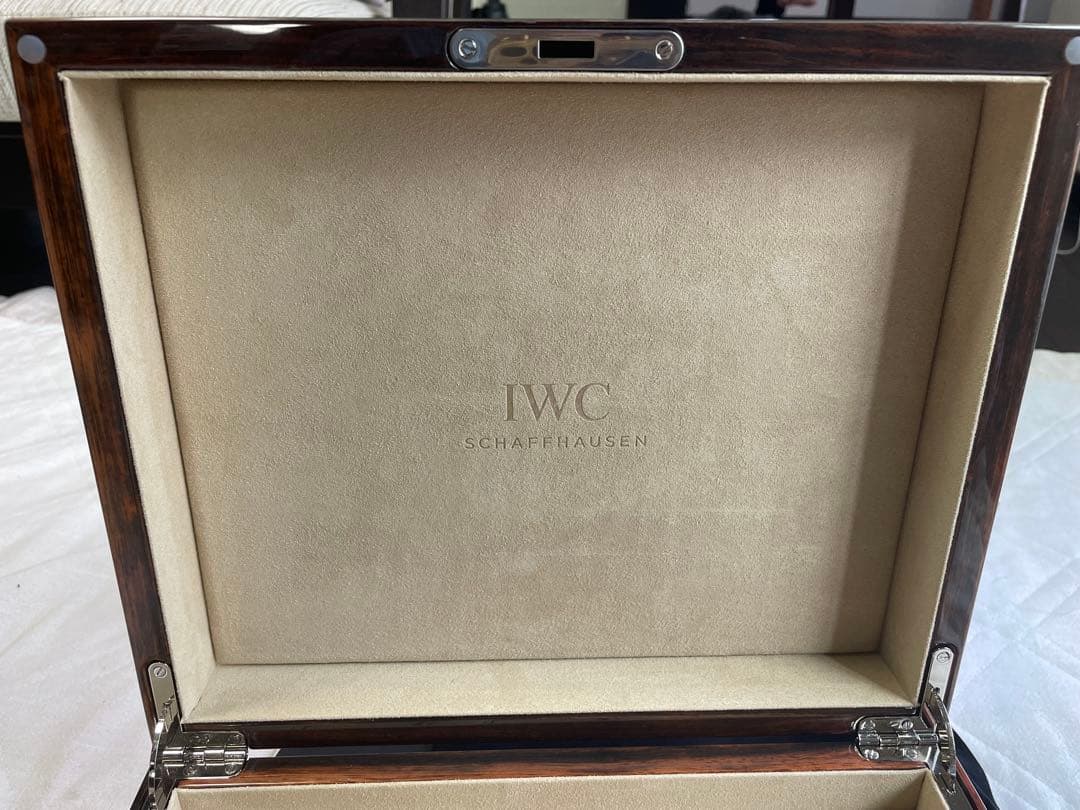 【希少非売品】IWC 時計ケース コレクションボックス 非売品 鍵付き 6個収納