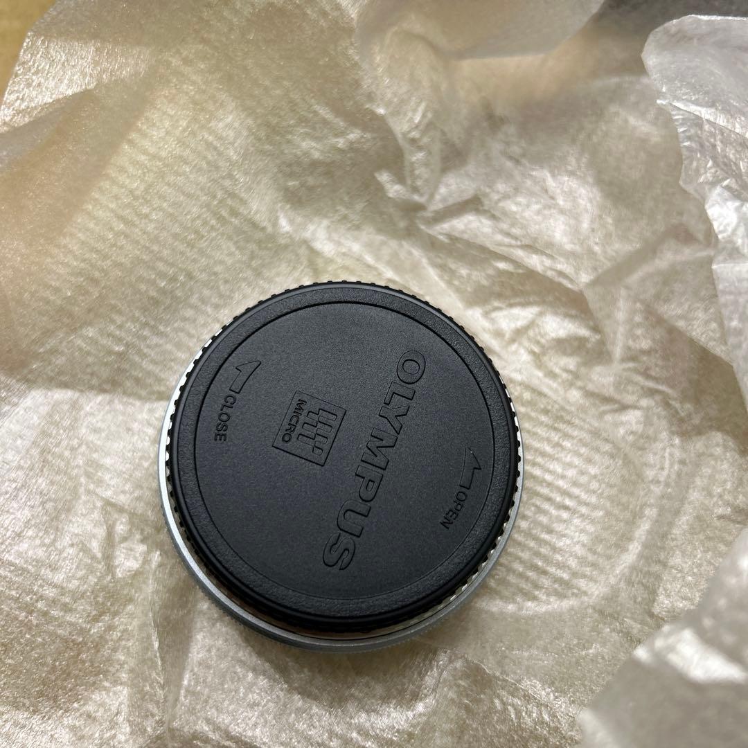 デジタルカメラ OLYMPUS PEN E-P7 14-42mm EZ