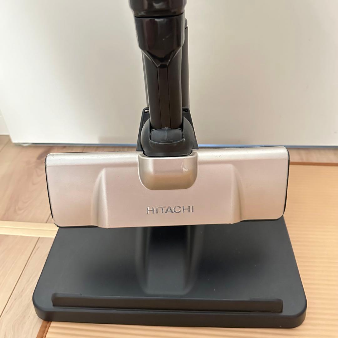 HITACHI コードレス　充電式　パワかるスティッククリーナー PVBL50J