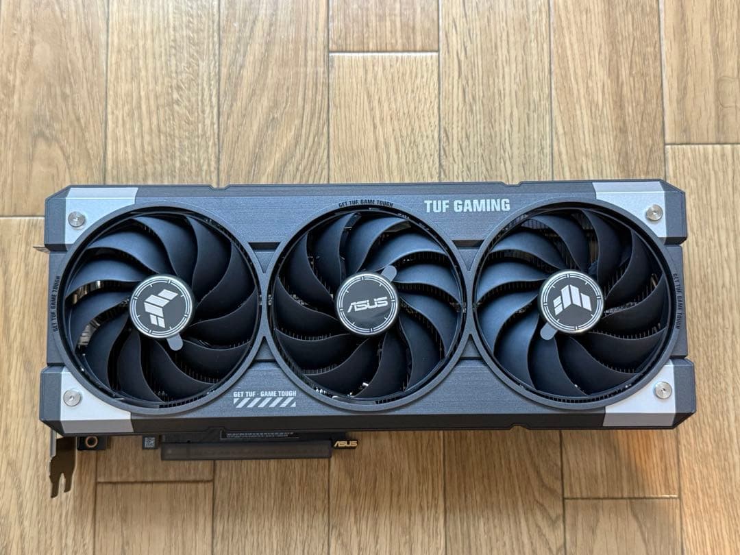 グラフィックボード・グラボ・ビデオカード ASUS TUF GAMING GeForce RTX 5060 Ti 16GB