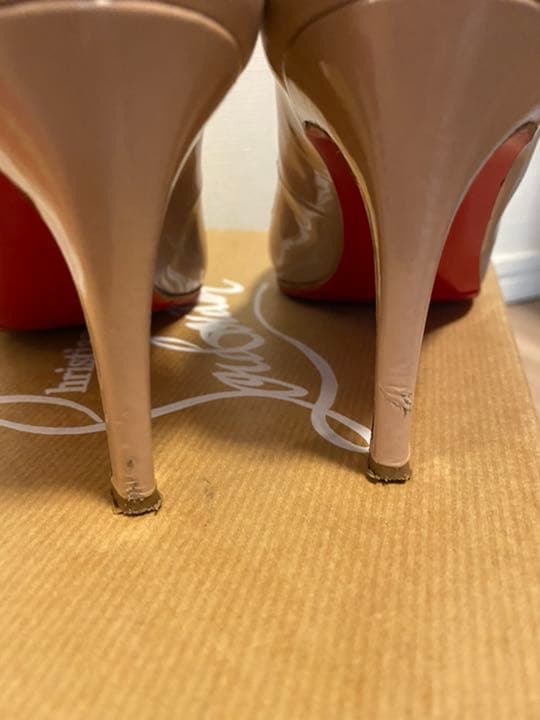 クリスチャンルブタン・パンプス・PIGALLE85