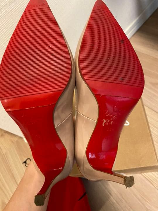 クリスチャンルブタン・パンプス・PIGALLE85