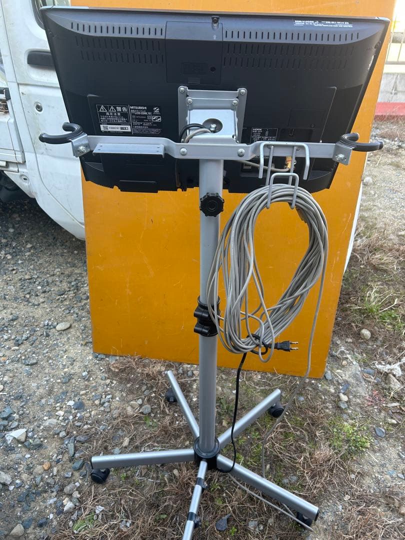 MITSUBISHI REAL モニター 本体 キャスター付き値下げ‼️