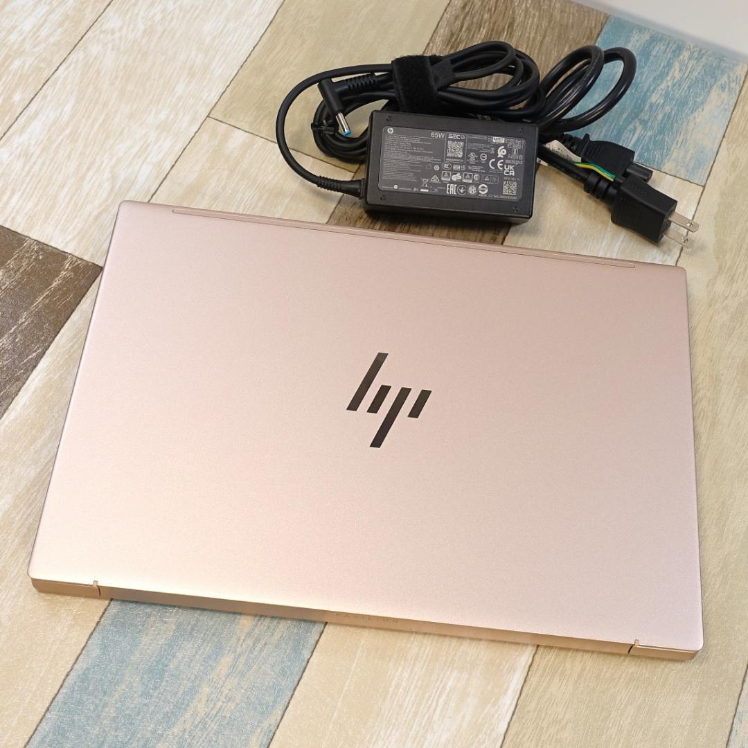 極美品の２０２３年製✨✨６コア１２スレッドのＲｙｚｅｎ５に超高速大容量ＳＳＤ搭載