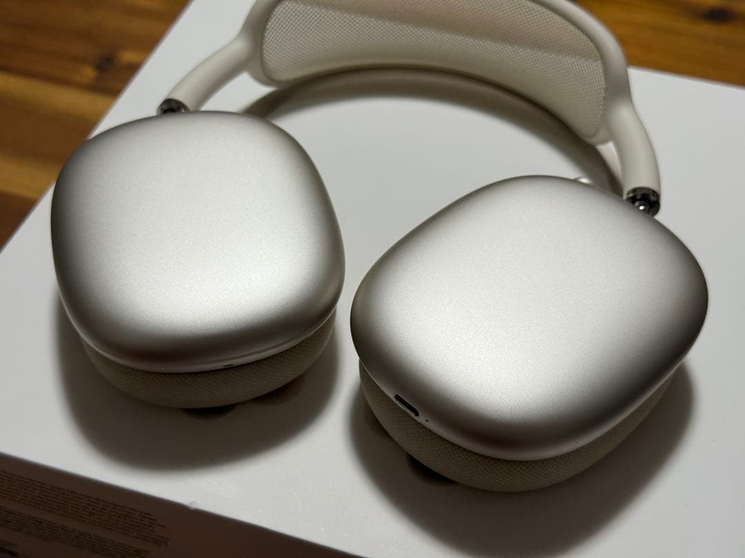 AirPods Max (USB-C) スターライト