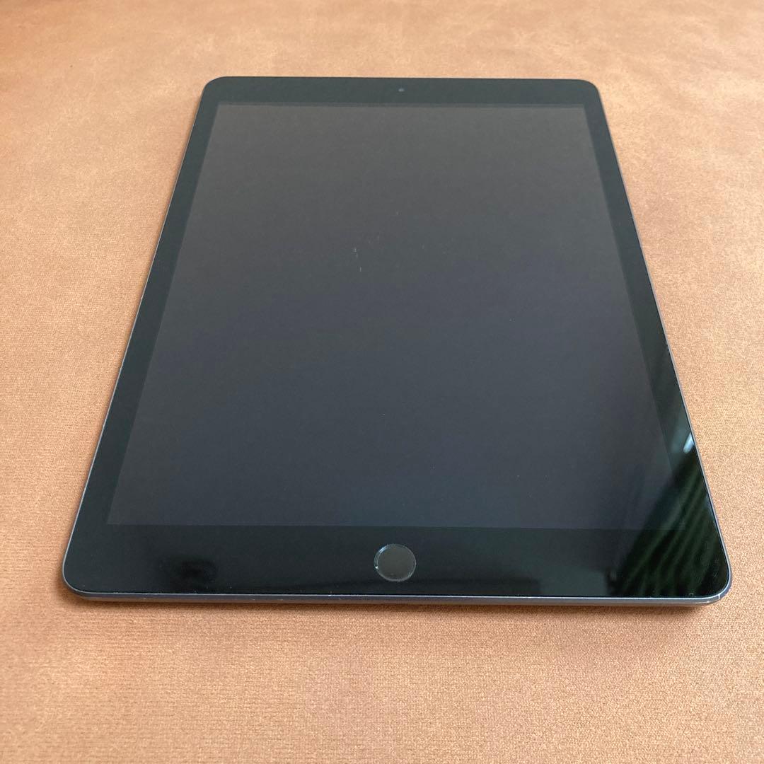 3332【早い者勝ち】iPad7 第7世代 32GB WIFIモデル☆