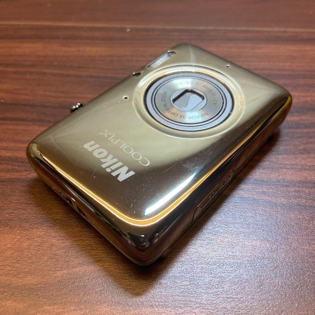 Nikon coolpix S02 ミラーシルバー デジカメ 2723