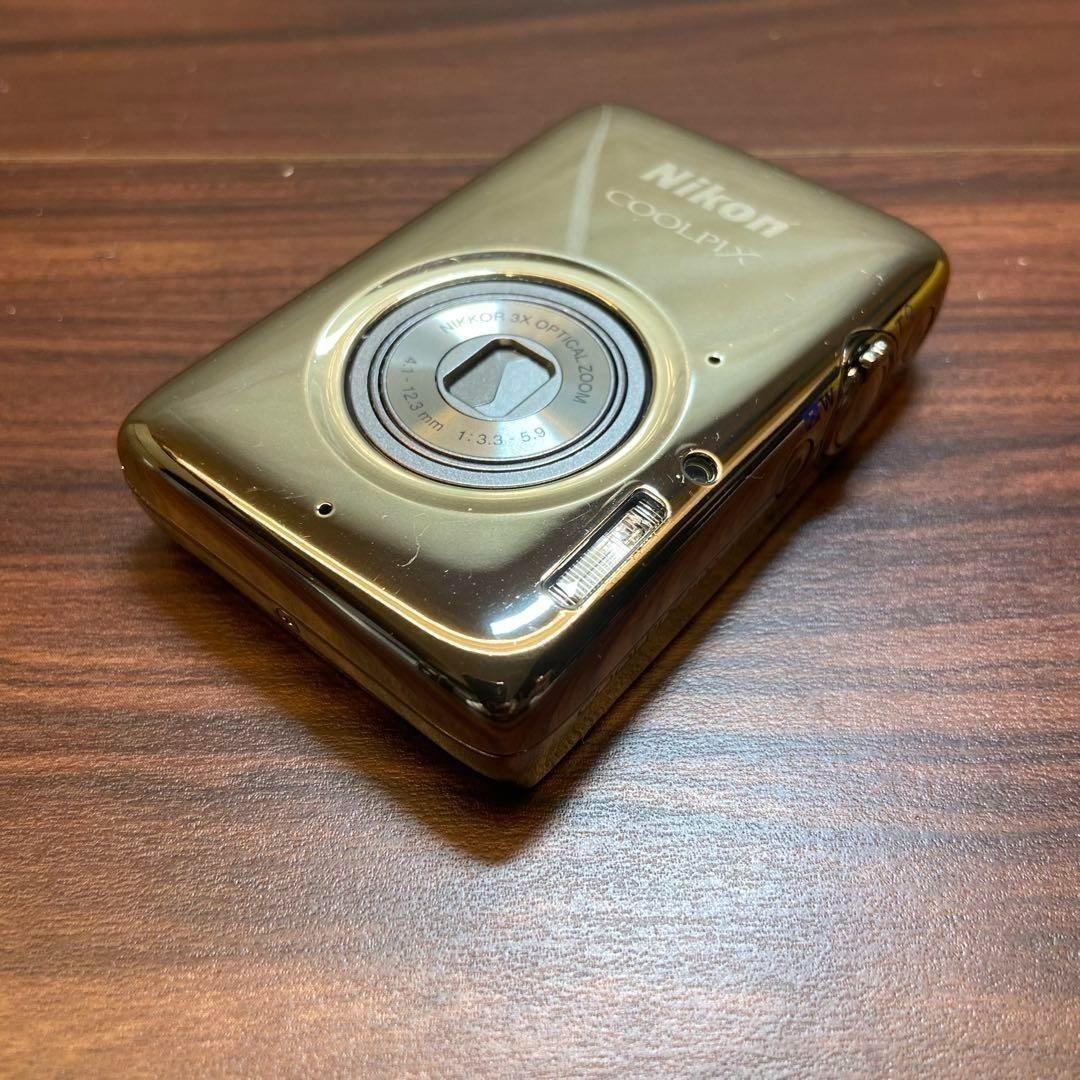 Nikon coolpix S02 ミラーシルバー デジカメ 2723