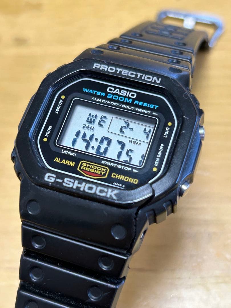 G-SHOCK DW-5600C スピード 200M スクリューバック　豆球緑