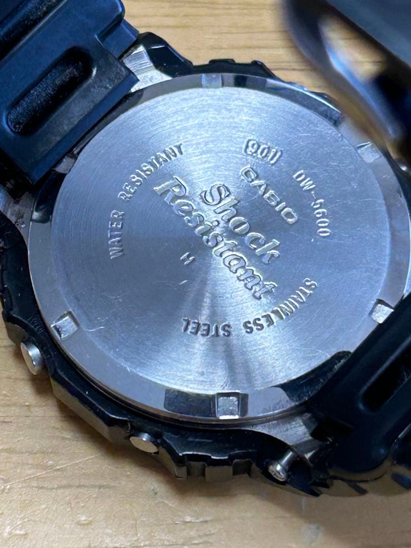 G-SHOCK DW-5600C スピード 200M スクリューバック　豆球緑