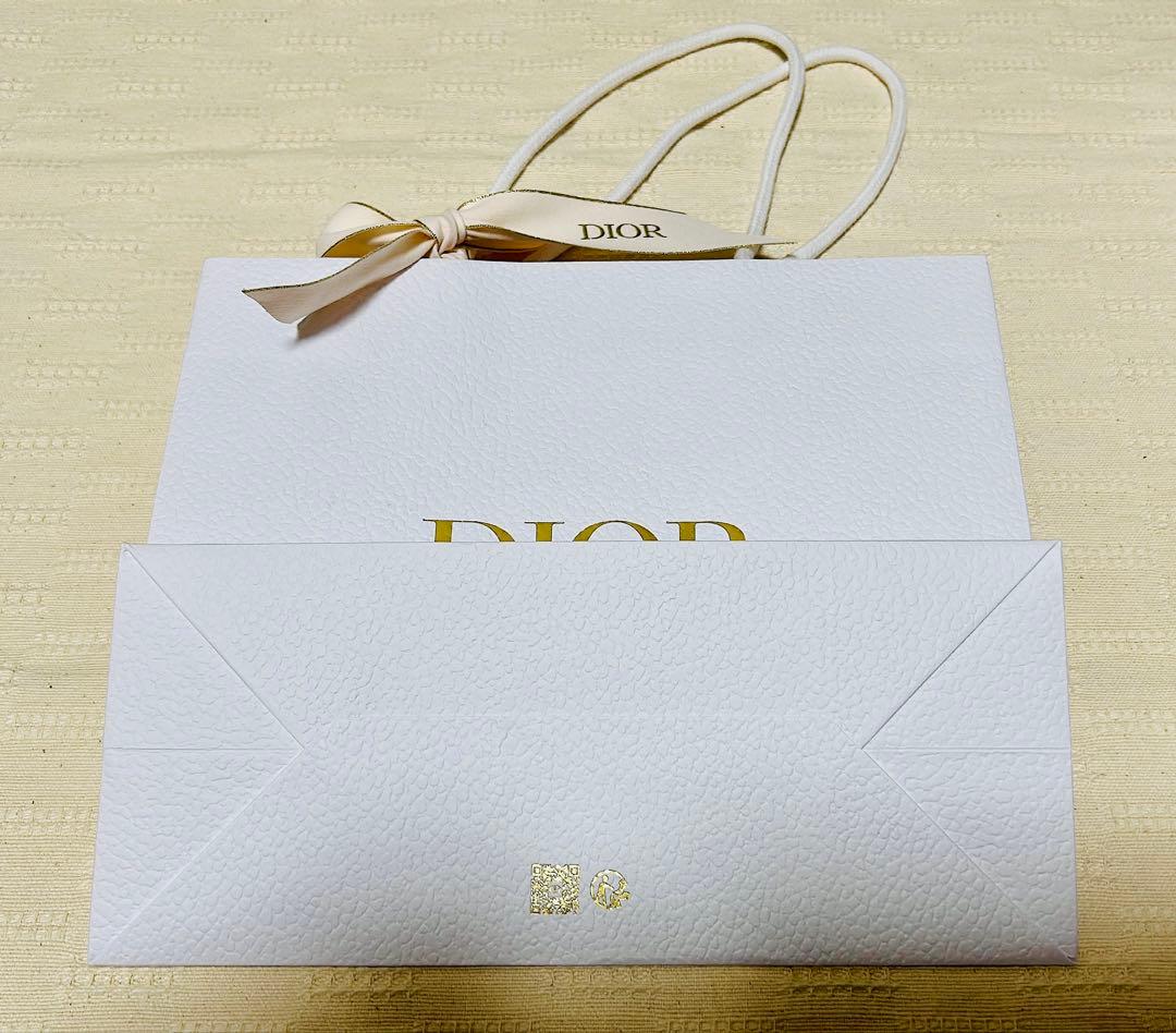 ヘアブラシ、ヘアミスト&扇子と香水セット、ショッパー付き