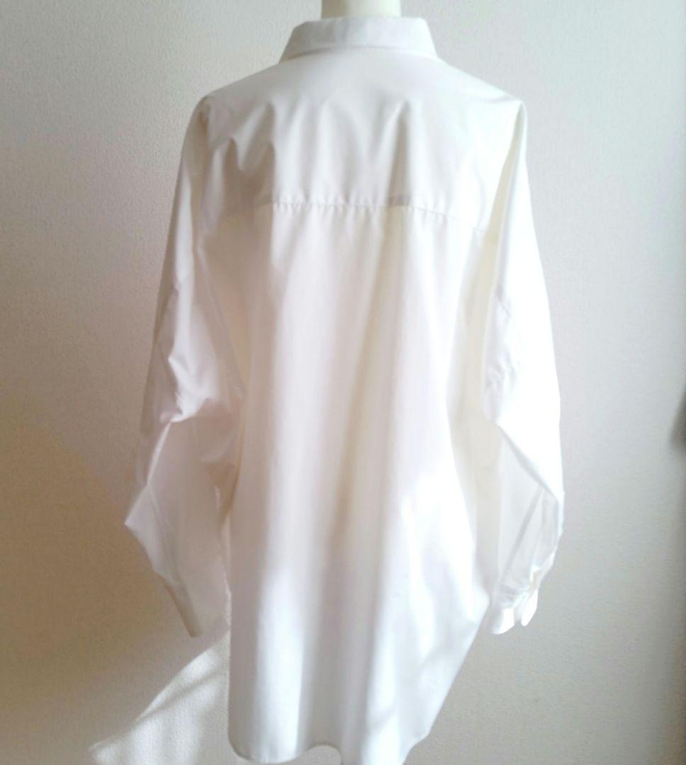 LOUNGEDRESS サテンBIGシャツ 長袖 ホワイト サイズフリー