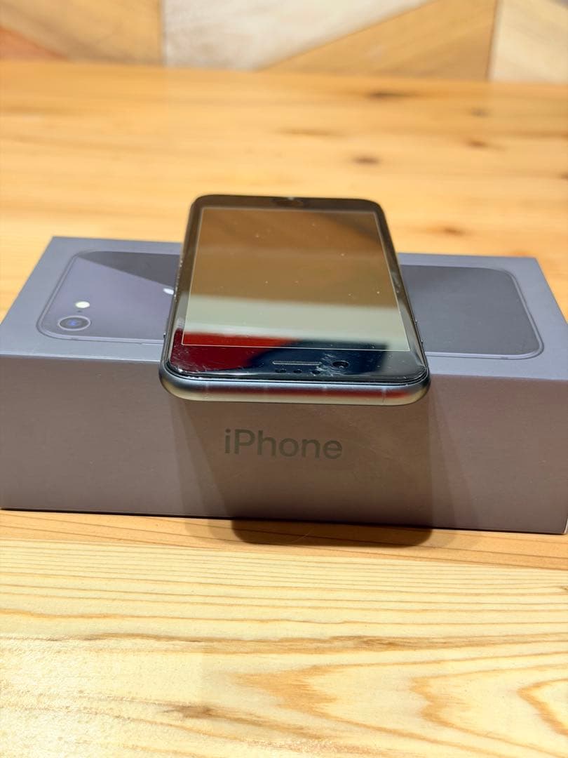 Apple iPhone 8 64GB スペースグレイ 箱付き