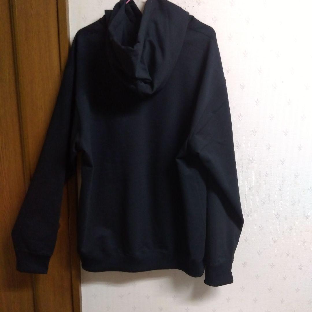 新品タグ付きTHE NORTH FACE ブラック パーカー