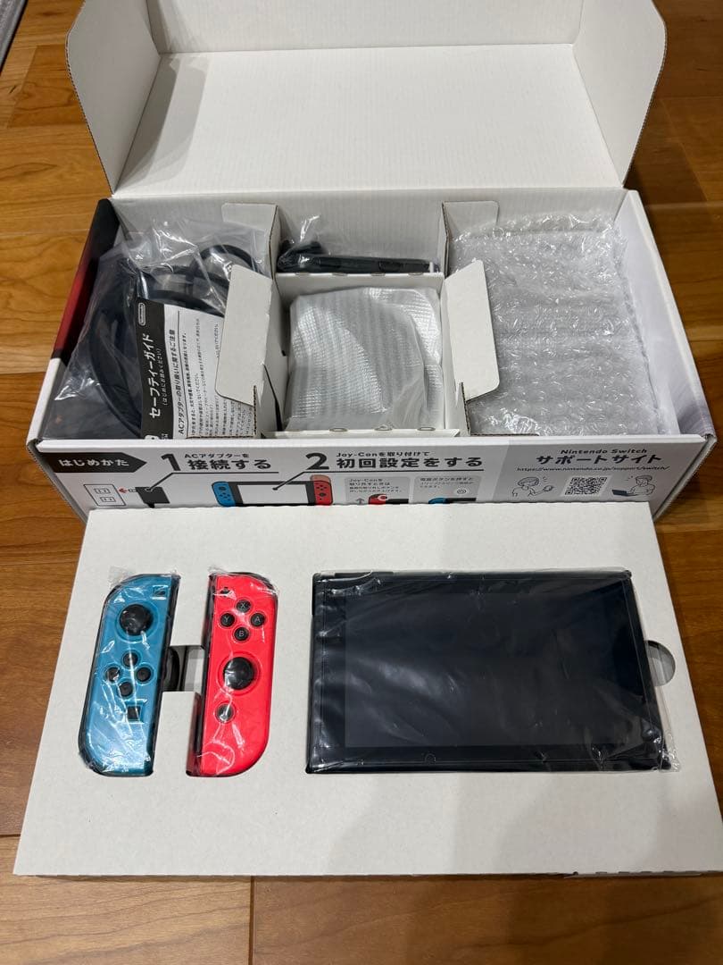 Nintendo Switch 本体 64GBマイクロSD付き