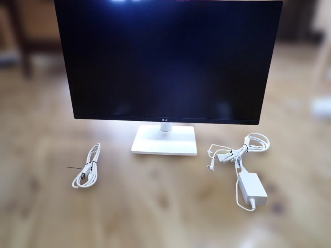 LG モニター　27us500-w