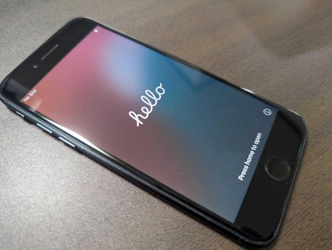 Apple iPhoneSE2 ブラック 本体