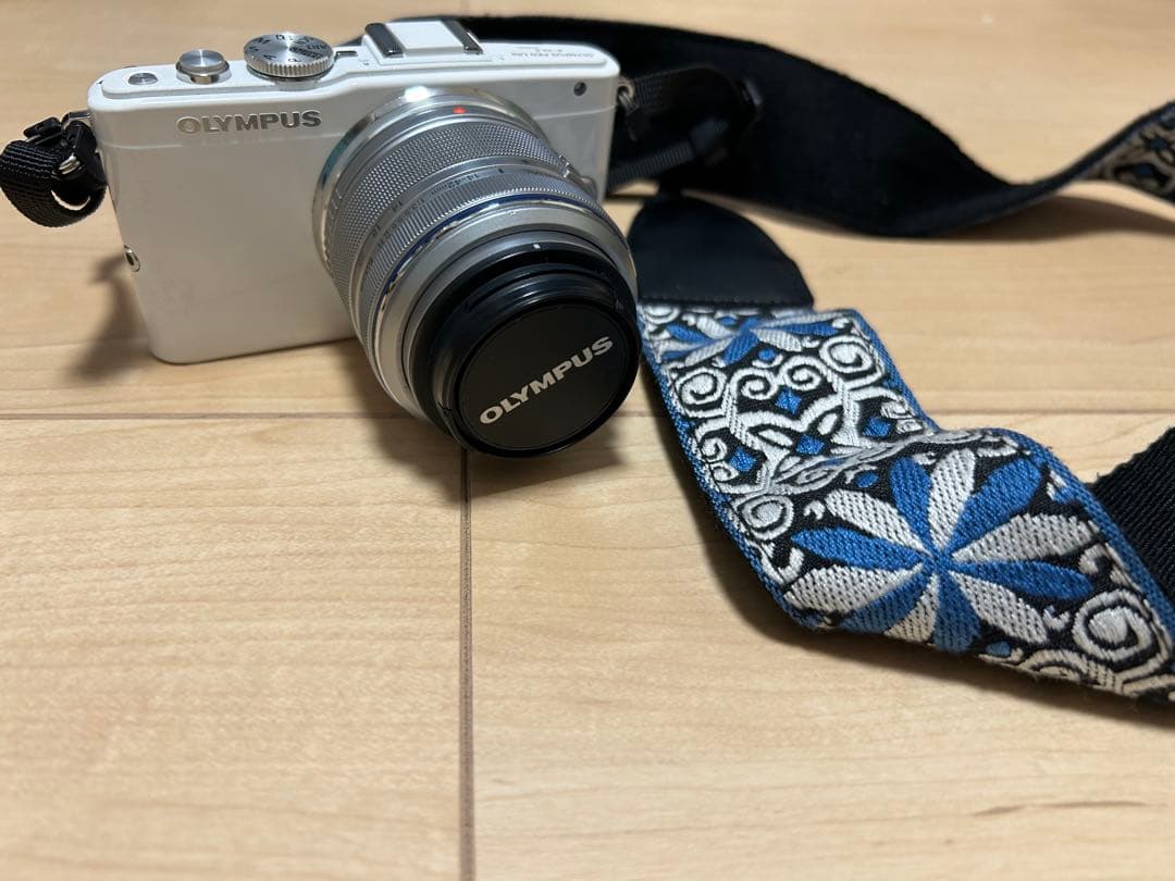 OLYMPUS オリンパス E-PL5 ミラーレス一眼カメラ