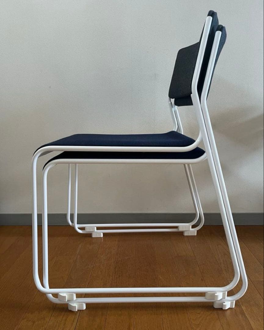 セイアローズ LEO スタッキングチェア 4脚　モダン　カフェ ダイニング