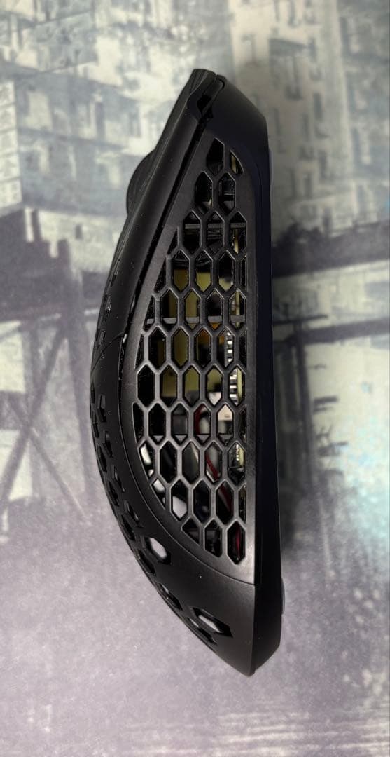 Finalmouse Ultralight X Phantom Lion (Ｍ)