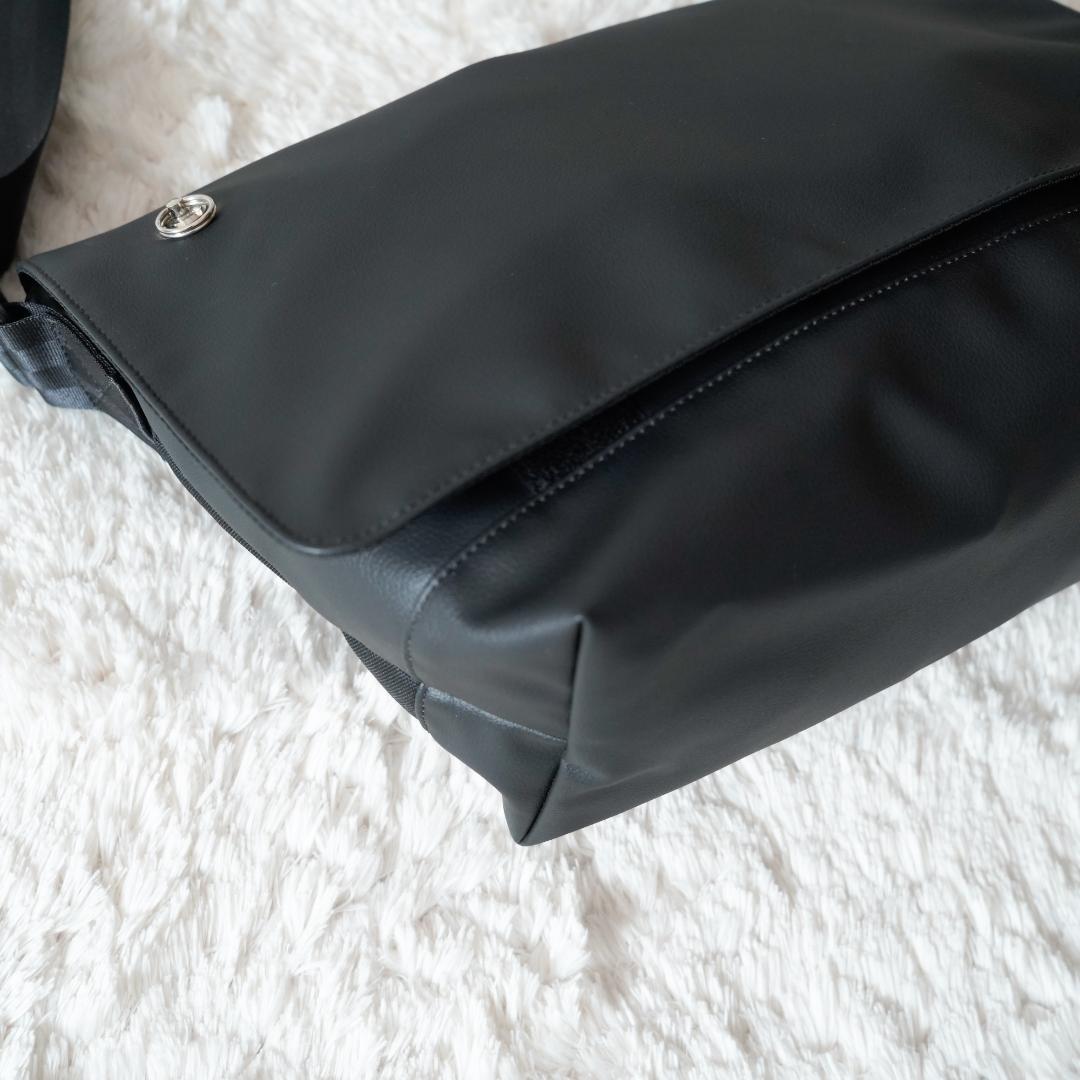 JAM  MADE エシカル レザー メッセンジャー ショルダーバッグ