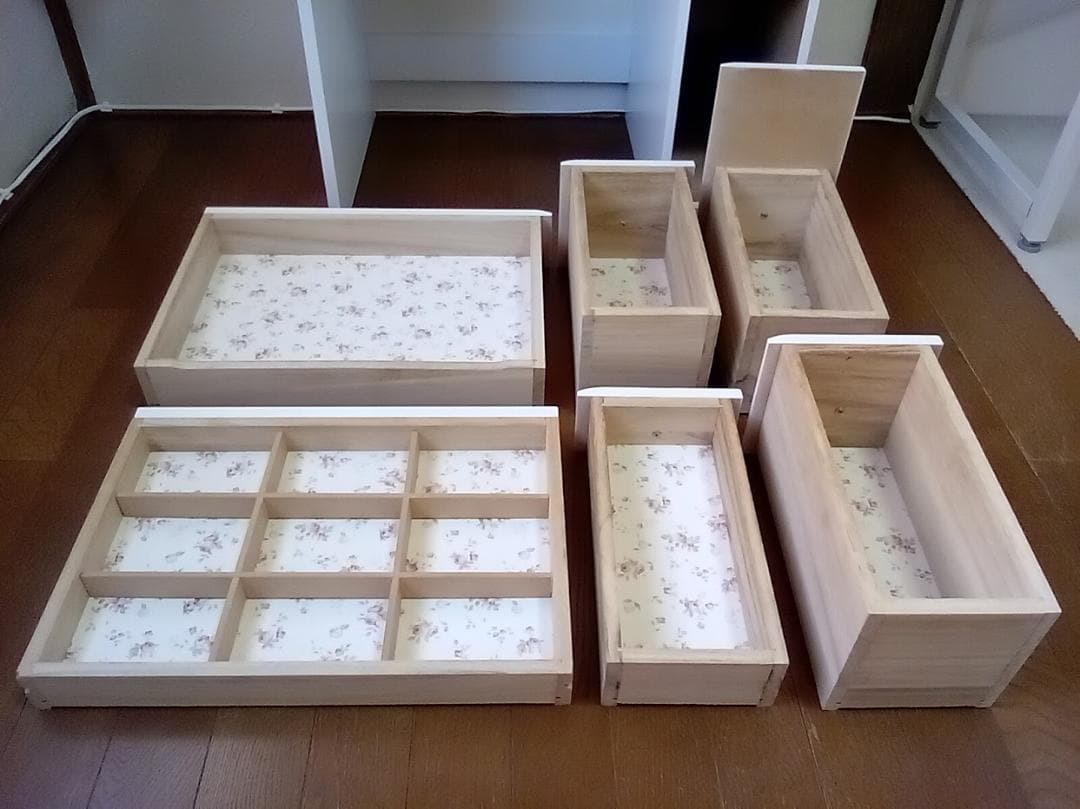 ドレッサー 三面鏡 鏡台 白 ホワイト 引出し 収納 コンセント 照明 送料込み