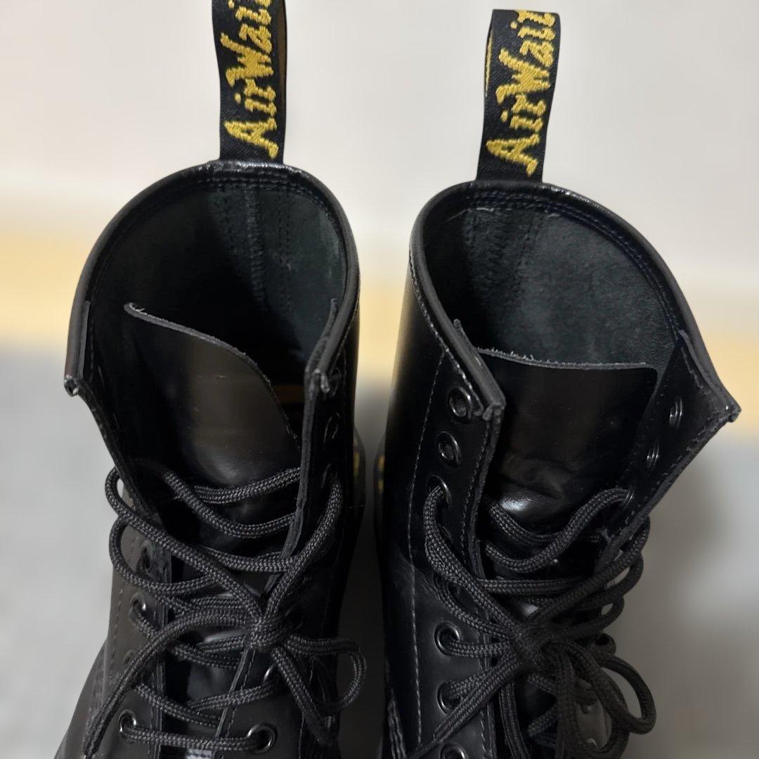 い*で様 Dr.Martens 8ホールブーツ