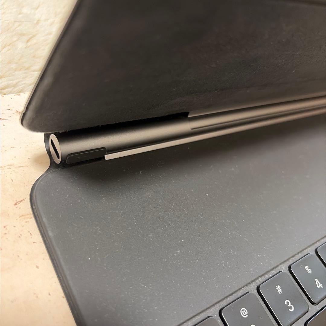Apple iPad Magic Keyboard 12.9インチ