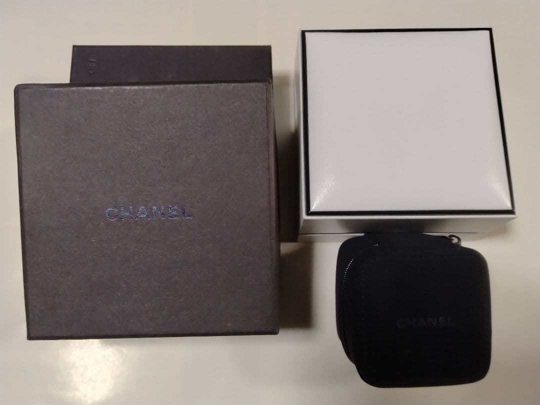 CHANEL クォーツ腕時計 ブラック/ゴールド　サイズM　プルミエール　保証書