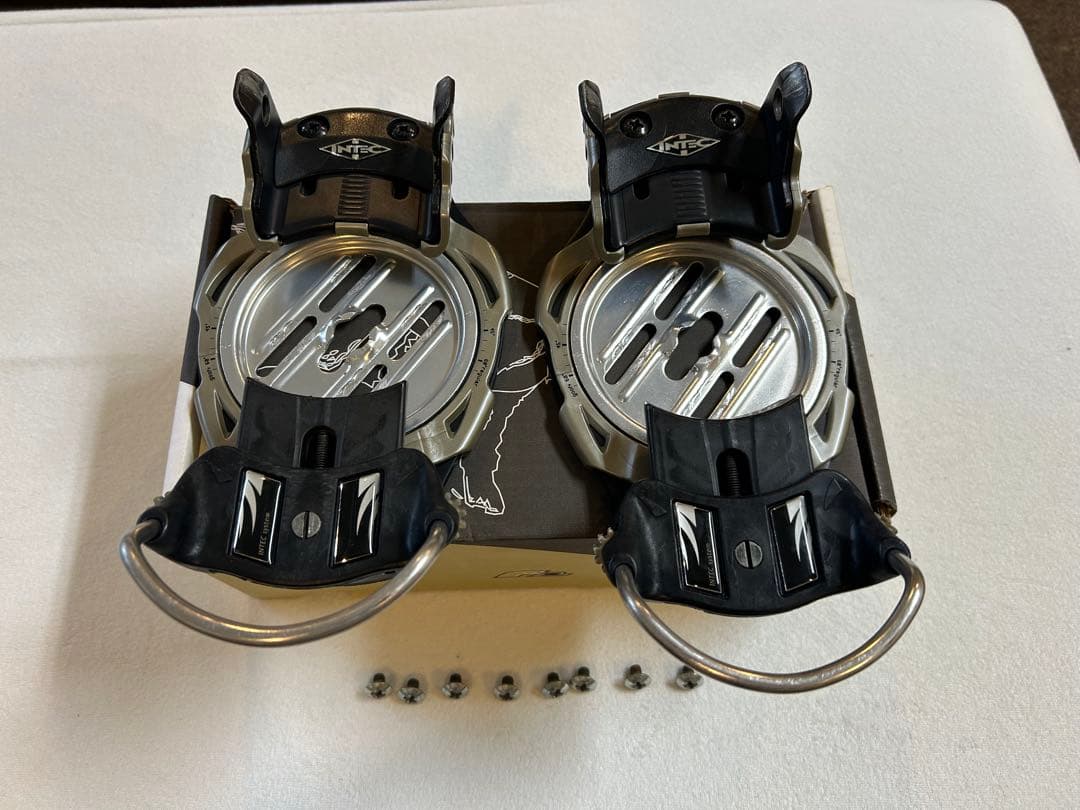 スノーボード F2 Intec Titanium M