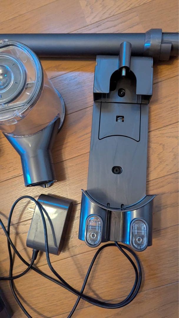 ダイソン　スティッククリーナー本体 充電ドック付き