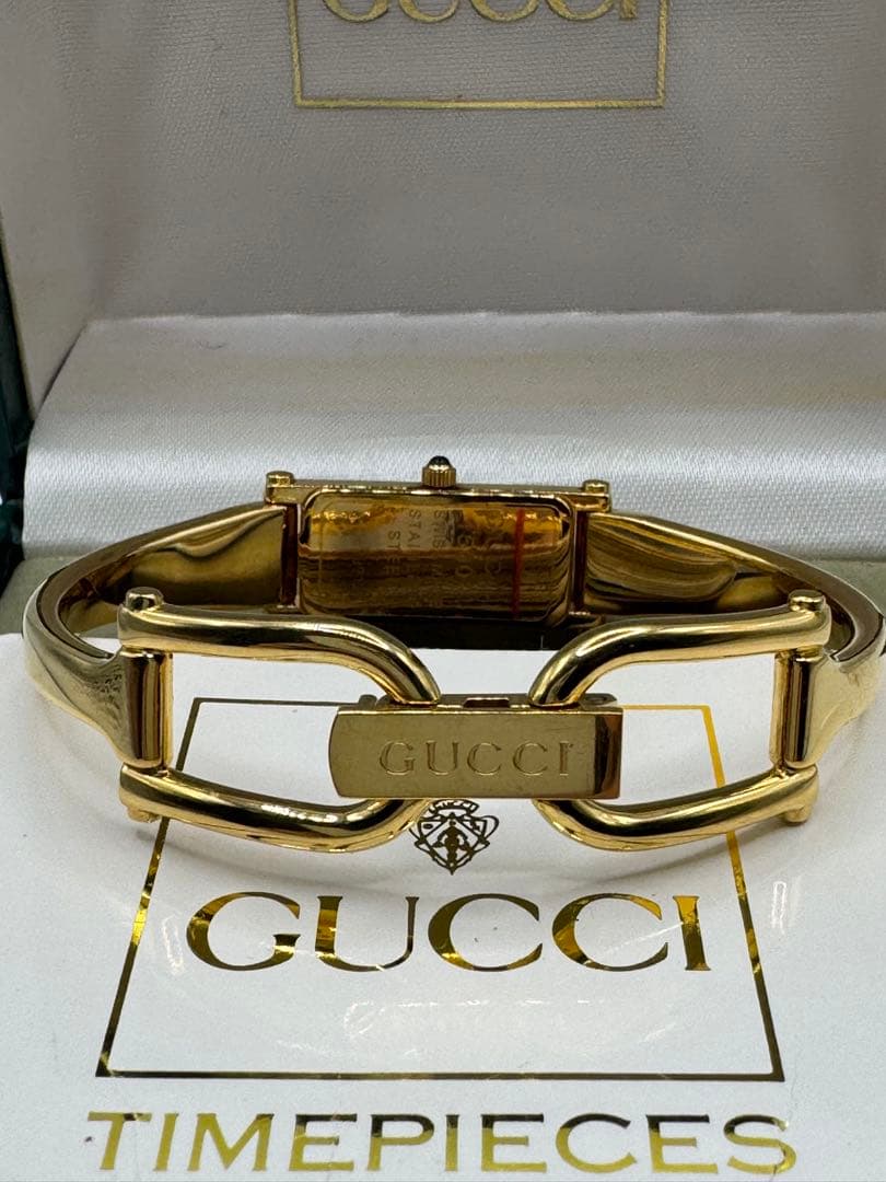 ブルドーザー様 電池交換済み【新同】GUCCIレディースゴールド/ブラック稼働品