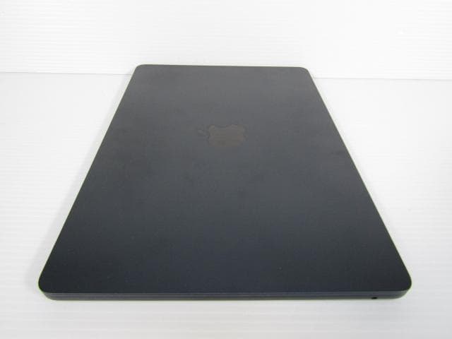 I*h様 Apple M2 2022年 MacBook air 13インチ 24