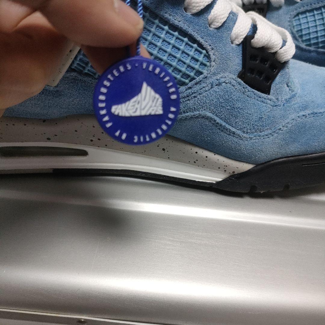 値下げ　ナイキ エアジョーダン4レトロ ユニバーシティ