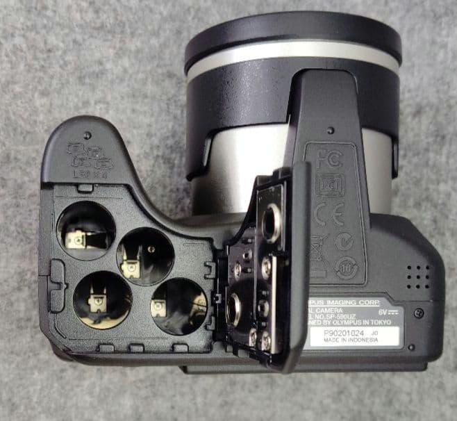 デジタルカメラ OLYMPUS CAMEDIA SP-590UZ