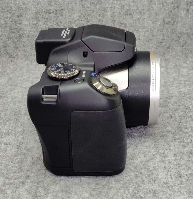 デジタルカメラ OLYMPUS CAMEDIA SP-590UZ