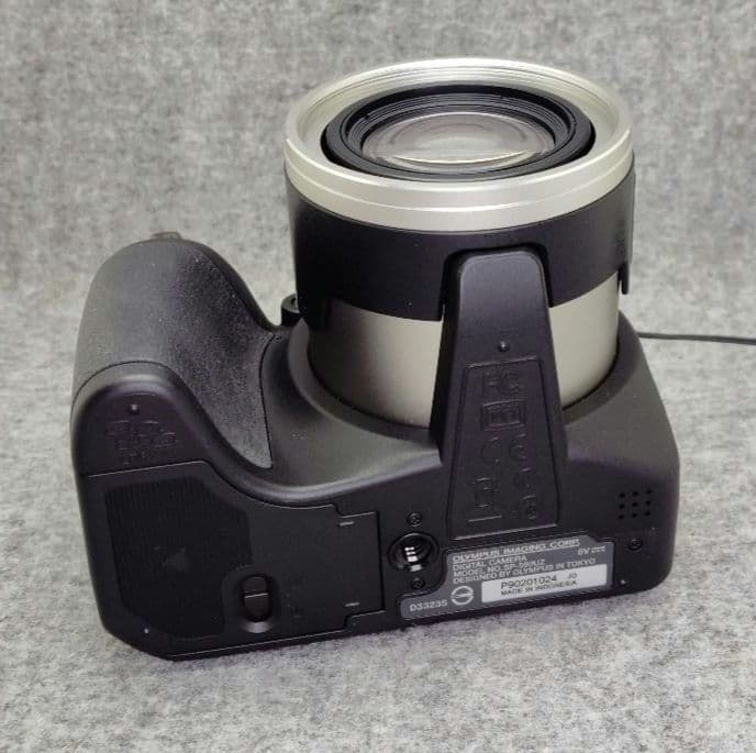 デジタルカメラ OLYMPUS CAMEDIA SP-590UZ