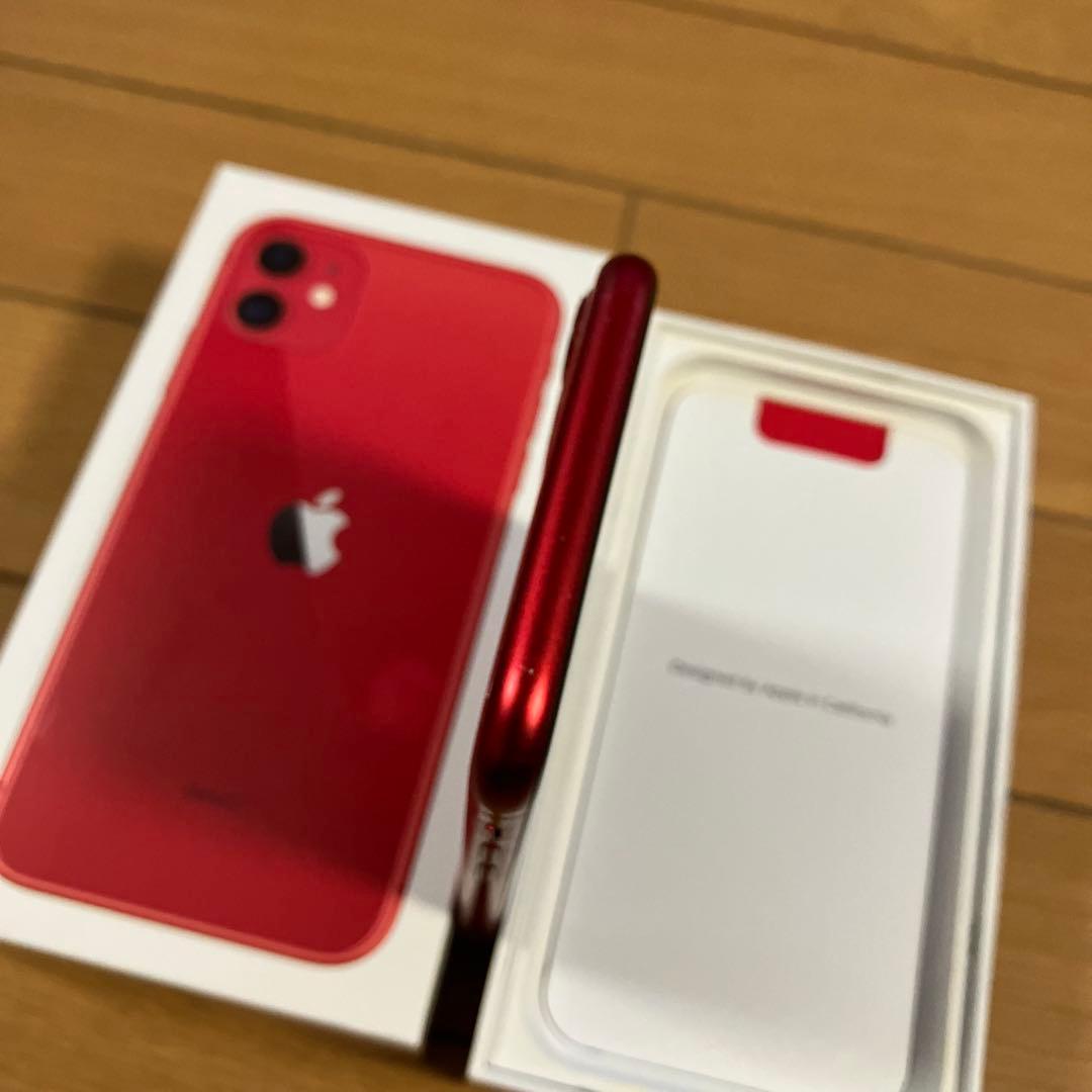 iPhone11 64GB レッド 裏面割れ
