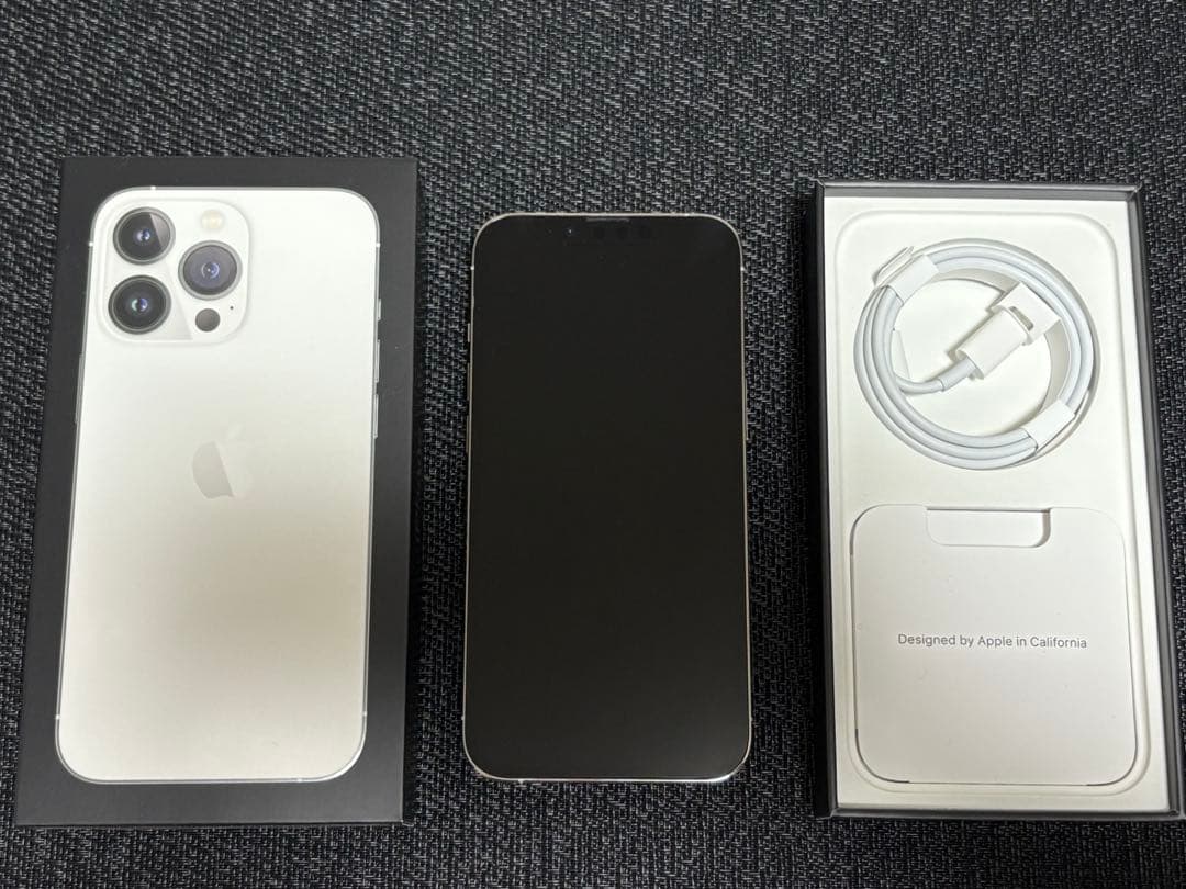 iPhone13 pro シルバー 本体 256GB SIMフリー