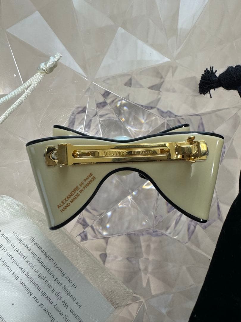 美品　アレクサンドルドゥパリ　LISERAI バレッタ　ベージュ