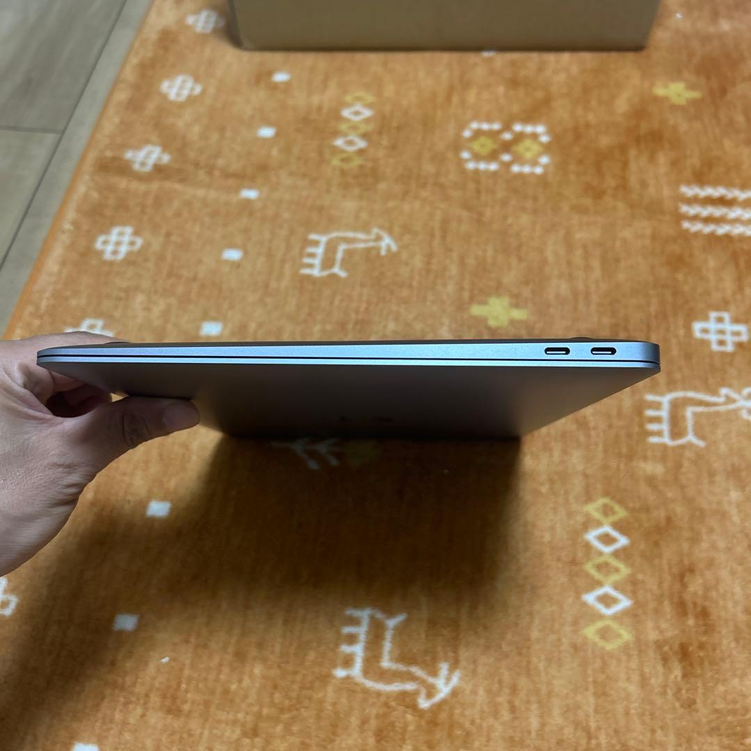 超美品MacBook Air 2020 A2337 M1 メモリ8GB