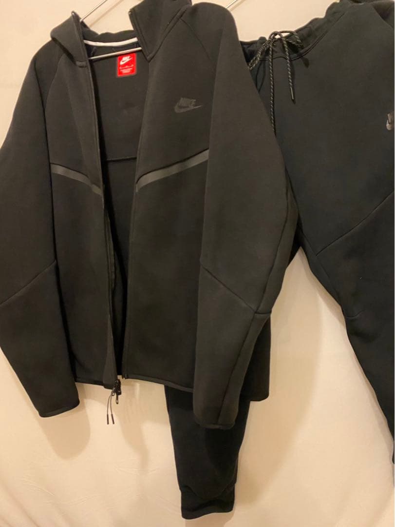 Nike テックフリース（現行モデル）ブラック セットアップ