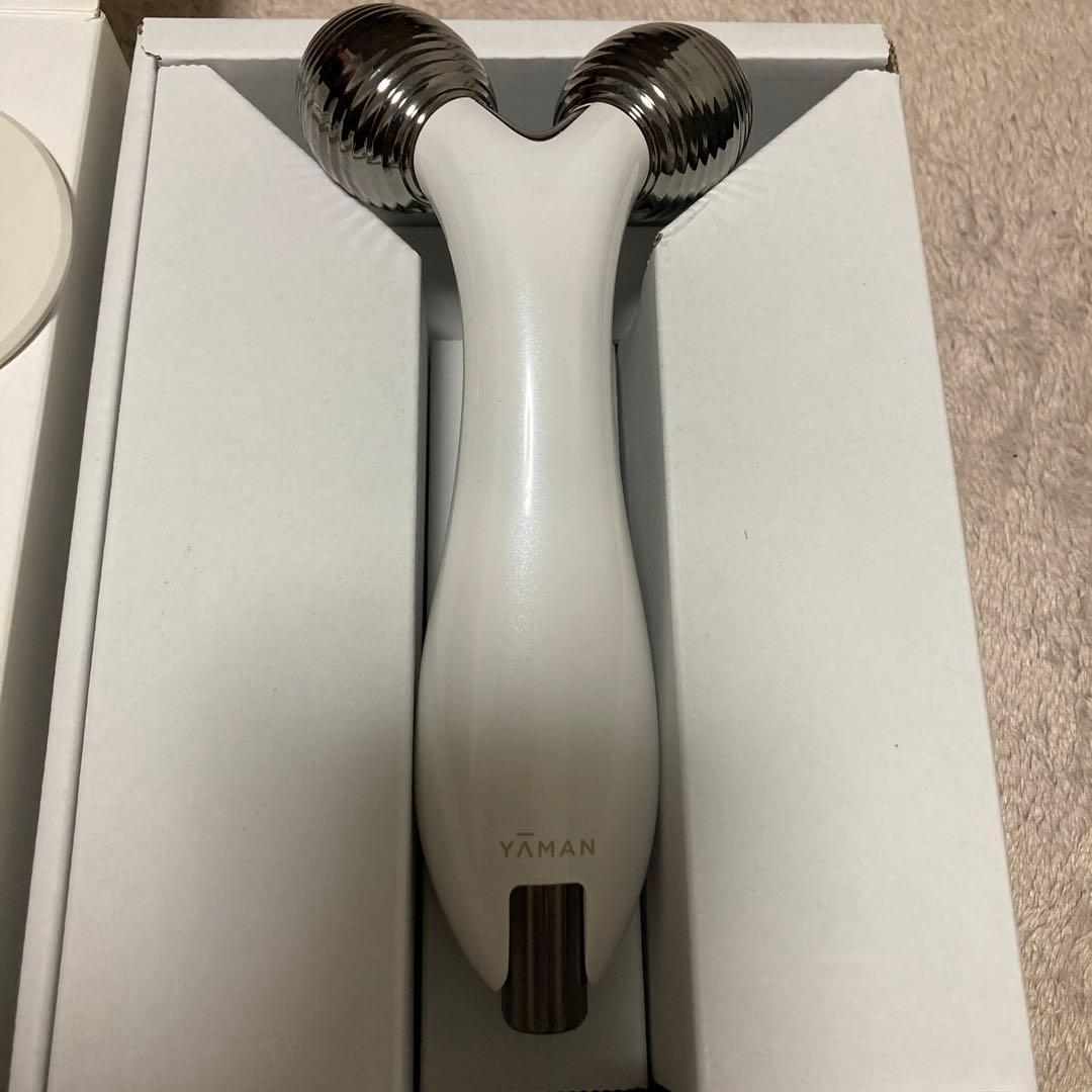 美品ヤーマン YAMAN WAVYmini EP-16W 美顔ローラー美顔器