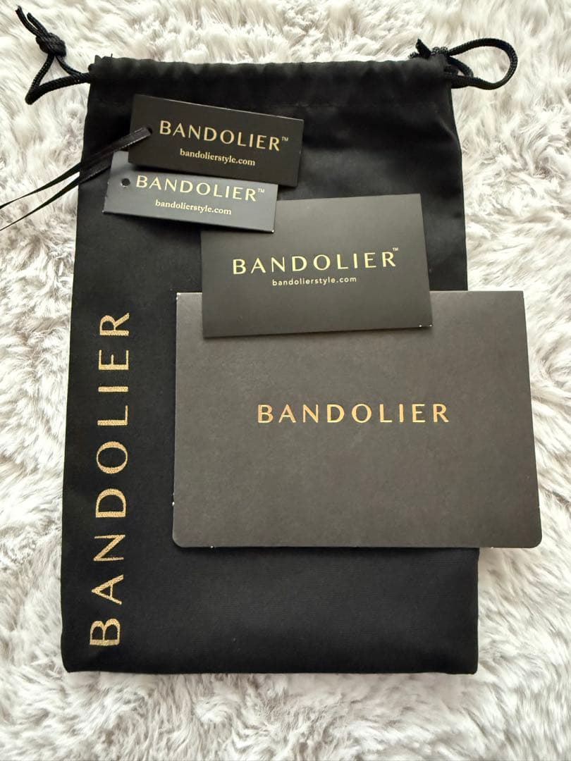 iPhoneアクセサリー BANDOLIER iPhone16Pro MILA MagSafe