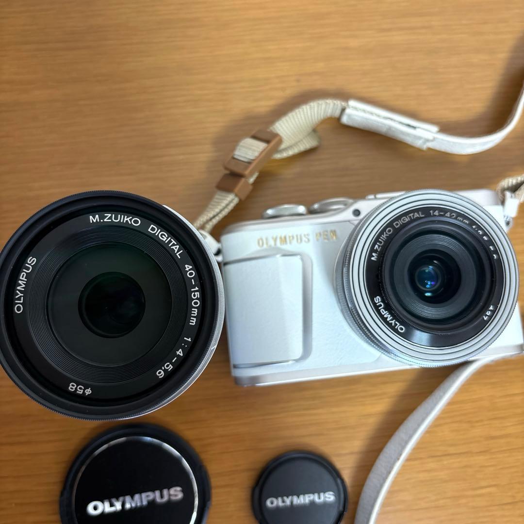 OLYMPUS オリンパス PEN E-PL9 ミラーレス一眼カメラ　ケース付