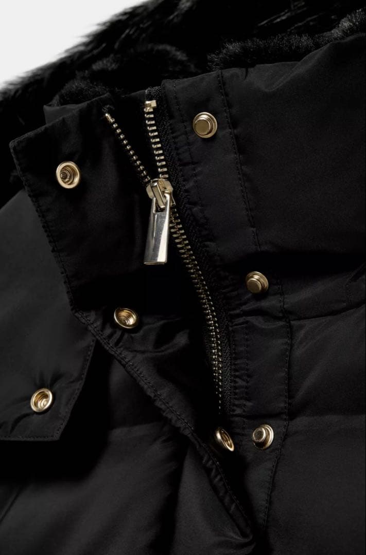 ZARA ザラ　撥水ウィンドブレーカーフード付きダウンジャケット　新品、未使用