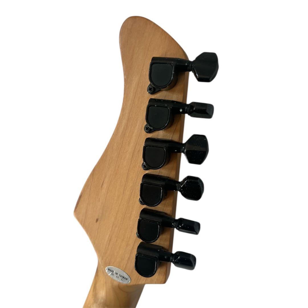 【大人気アイテム】フェルナンデス エレキギター 青 アーム付き