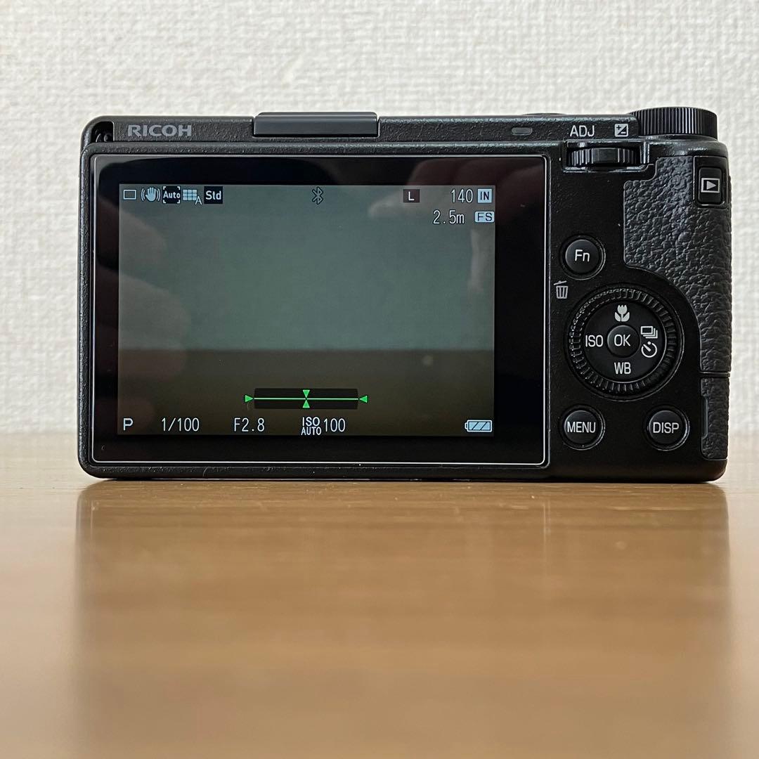 ショット数100以下！RICOH GRIIIx