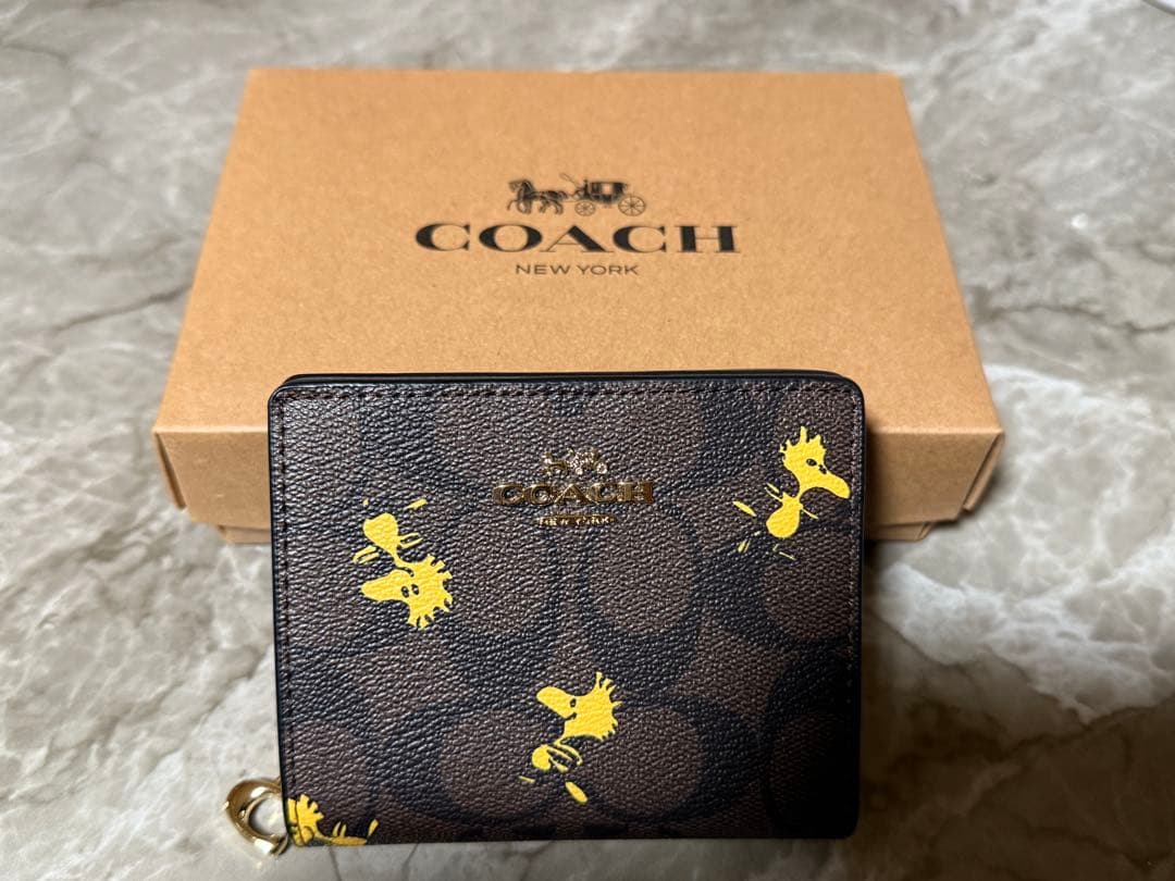 COACH 二つ折り財布 イエロープリント